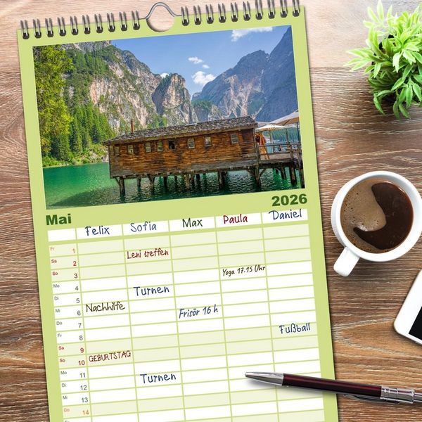 Produktbild: Familienplaner 2026 - Pragser Wildsee - Traumziel in den Dolomiten mit 5 Spalten (Wandkalender, 21 x 45 cm) CALVENDO