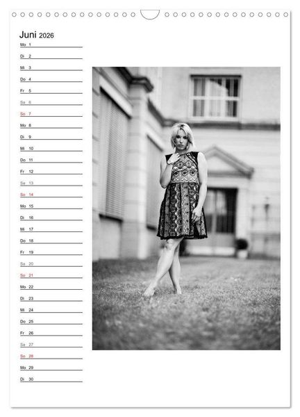 Produktbild: Mode in schwarz und wei&szlig; (Wandkalender 2026 DIN A3 hoch), CALVENDO Monatskalender