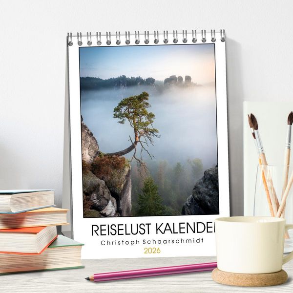 Produktbild: Reiselust Kalender (Tischkalender 2026 DIN A5 hoch), CALVENDO Monatskalender
