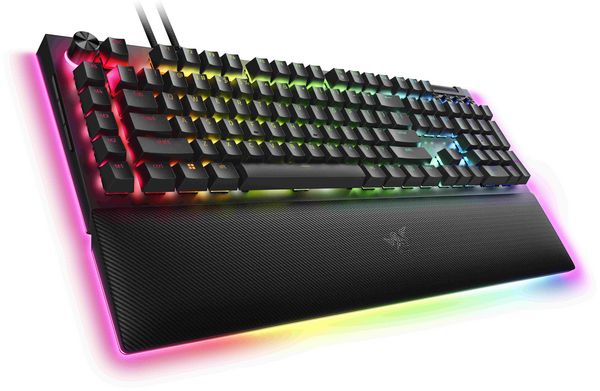 Produktbild: Razer BlackWidow V4 Pro - (Green Switch) [Swiss Layout]