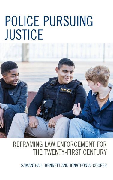 Produktbild: Police Pursuing Justice