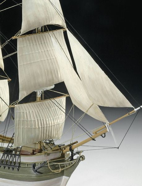 Produktbild: Revell 05458 Darwin's Historical Discovery Barque H.M.S. Beagle Schiffsmodell Bausatz 1:96