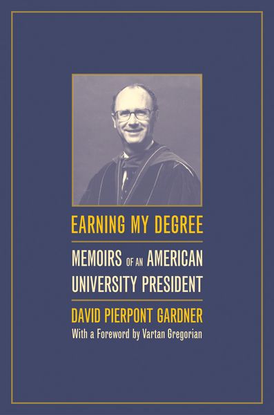 Produktbild: Earning My Degree