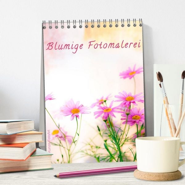 Produktbild: Blumige Fotomalerei (Tischkalender 2026 DIN A5 hoch), CALVENDO Monatskalender
