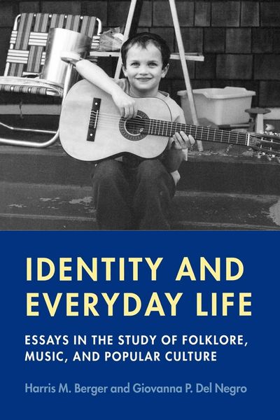 Produktbild: Identity and Everyday Life