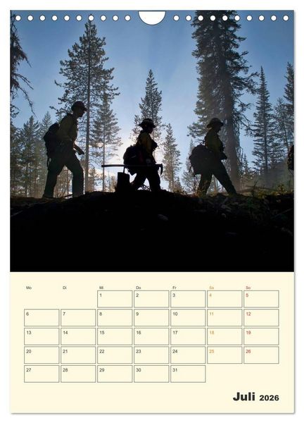 Produktbild: Feuerwehr - Warten auf den n&auml;chsten Einsatz (Wandkalender 2026 DIN A4 hoch), CALVENDO Monatskalender