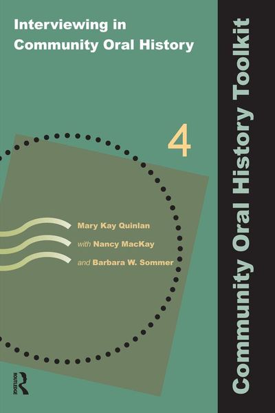 Produktbild: Interviewing in Community Oral History