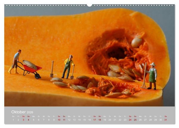 Produktbild: Das zweite Leben von Miniatur-Figuren (Wandkalender 2026 DIN A2 quer), CALVENDO Monatskalender