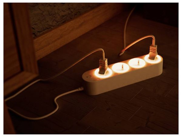 Produktbild: Shelly Power Strip 4 Gen4 Steckdose