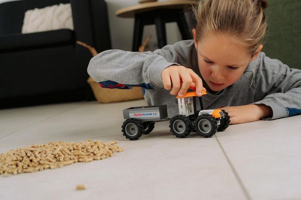 Produktbild: Fischertechnik 576107 - Traktor, 58 Bauteile, Konstruktionsspielzeug ab 7 Jahren
