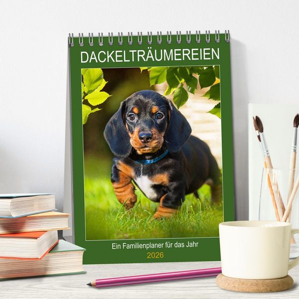 Produktbild: Dackeltr&auml;ume - Ein Familienplaner f&uuml;r das Jahr (Tischkalender 2026 DIN A5 hoch), CALVENDO Monatskalender
