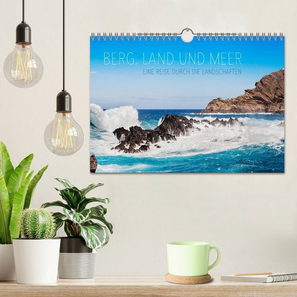 Produktbild: Berg, Land und Meer - Eine Reise durch die Landschaften (Wandkalender 2026 DIN A4 quer), CALVENDO Monatskalender