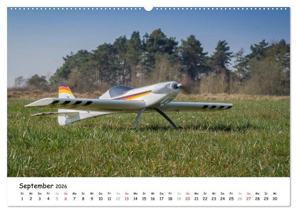 Produktbild: Tollk&uuml;hne Helden der Fliegerei - Modellflugzeuge in Aktion (hochwertiger Premium Wandkalender 2026 DIN A2 quer), Kunstdruck in Hochglanz
