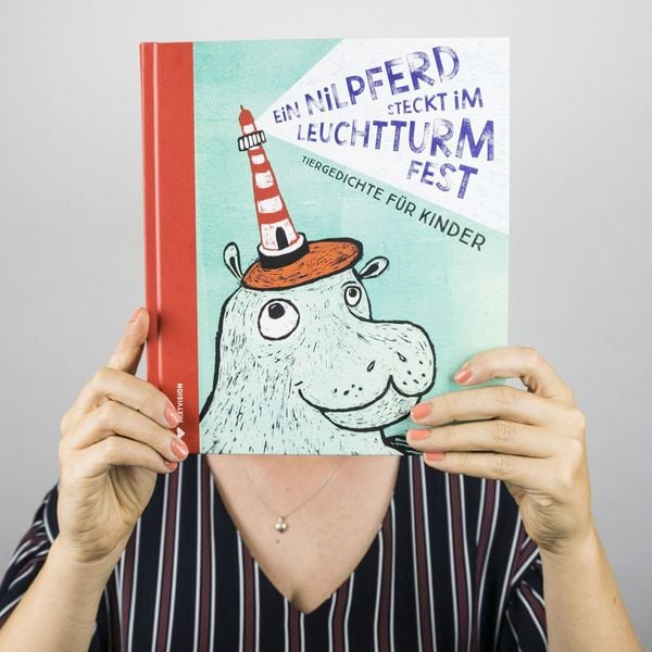 Produktbild: Ein Nilpferd steckt im Leuchtturm fest