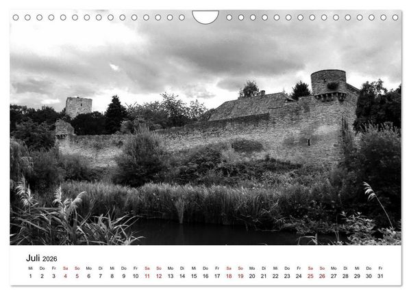 Produktbild: Burgen in schwarzwei&szlig; - Wie aus alten Zeiten (Wandkalender 2026 DIN A4 quer), CALVENDO Monatskalender