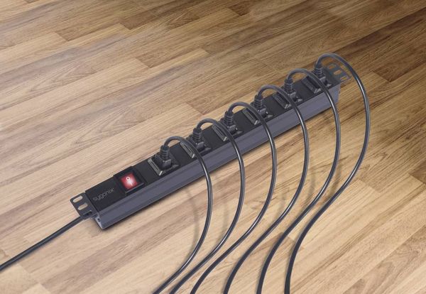 Produktbild: Sygonix SY-6736982 Steckdosenleiste 19 Zoll 6fach Schwarz Schutzkontakt 1St.