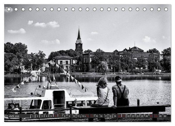 Produktbild: Ein Blick auf Schwerin (Tischkalender 2026 DIN A5 quer), CALVENDO Monatskalender