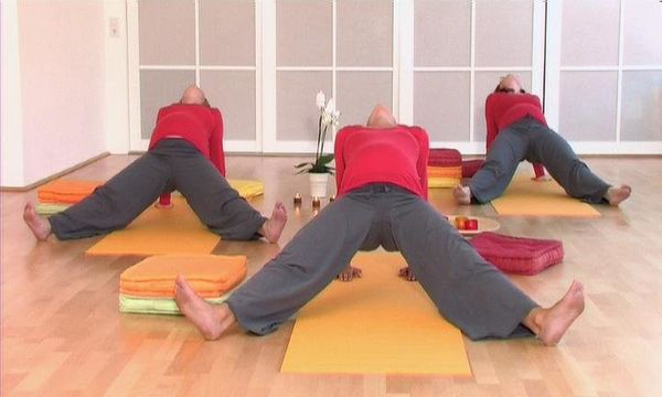 Produktbild: Yoga f&uuml;r werdende M&uuml;tter - Wenn der Storch die Sonne gr&uuml;&szlig;t