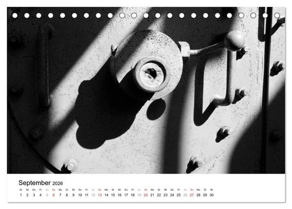 Produktbild: Helden der Arbeit - Alte Arbeitsmittel des Ruhrgebiets (Tischkalender 2026 DIN A5 quer), CALVENDO Monatskalender