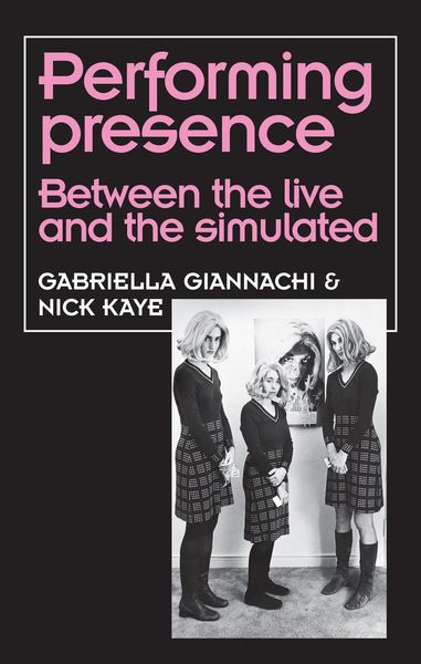 Produktbild: Performing Presence