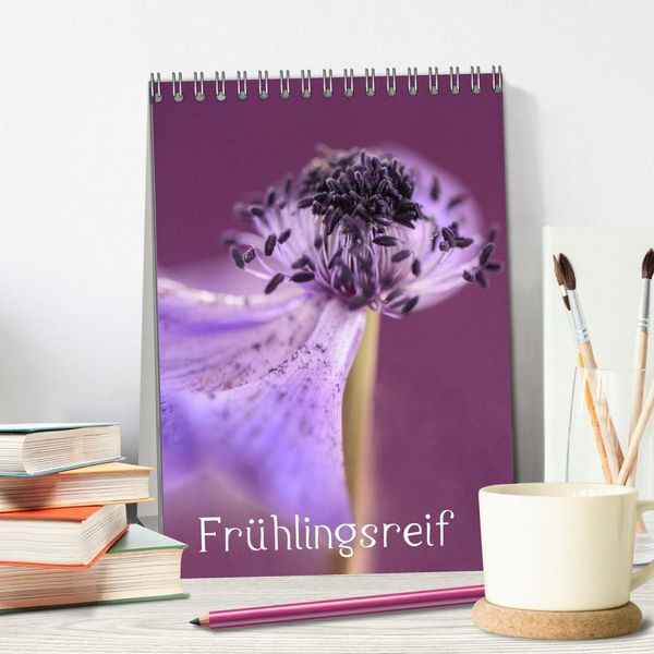 Produktbild: Fr&uuml;hlingsreif (Tischkalender 2026 DIN A5 hoch), CALVENDO Monatskalender