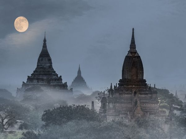 Produktbild: CALVENDO Puzzle Vollmond &uuml;ber der Tempelebene Bagan in Myanmar | 1000 Teile Lege-Gr&ouml;&szlig;e 64x48cm Foto-Puzzle f&uuml;r gl&uuml;ckliche Stunden