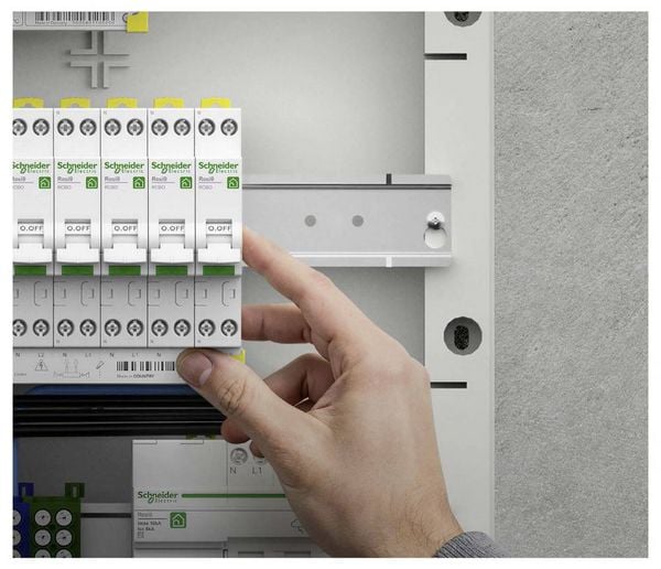 Produktbild: Schneider Electric R9DX01616 Fehlerstrom-Schutzschalter 16A 0.03A 230V