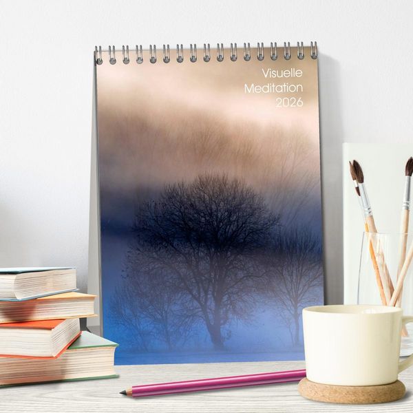 Produktbild: Visuelle Meditation - Gl&uuml;hende Wipfel (Tischkalender 2026 DIN A5 hoch), CALVENDO Monatskalender