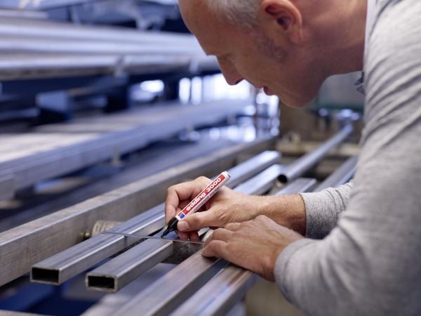 Produktbild: Edding 3000 Permanentmarker, schwarz