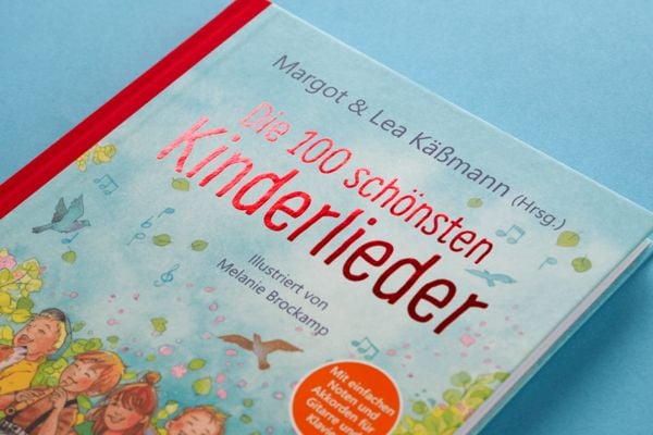 Produktbild: Die 100 sch&ouml;nsten Kinderlieder - Mit einfachen Noten und Akkorden f&uuml;r Gitarre und Klavier