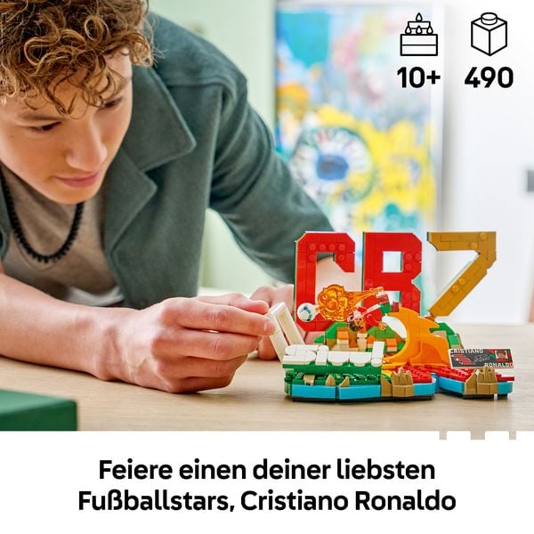 Produktbild: LEGO Editions 43012 Cristiano Ronaldo, Fu&szlig;ball-Highlights, Fu&szlig;ball-Deko; Bauset f&uuml;r Kinder
