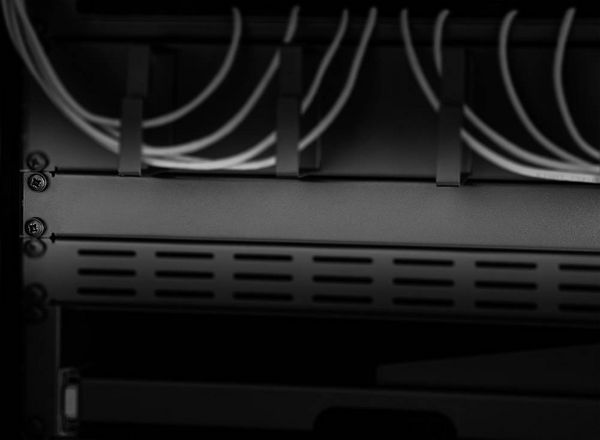 Produktbild: Renkforce RF-3429144 19 Zoll Netzwerkschrank-Blindabdeckung 1 HE Dunkelgrau