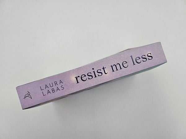 Produktbild: Resist Me Less