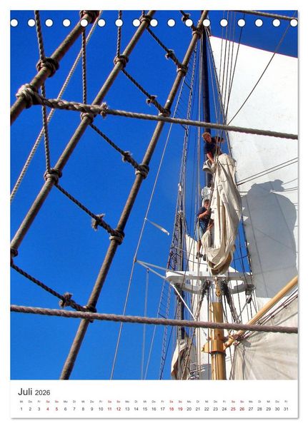 Produktbild: Unter wei&szlig;en Segeln - Mit einem Dreimaster auf der Ostsee (Tischkalender 2026 DIN A5 hoch), CALVENDO Monatskalender