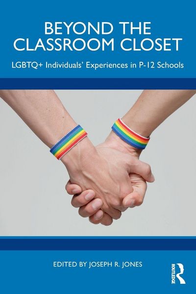 Produktbild: Beyond the Classroom Closet