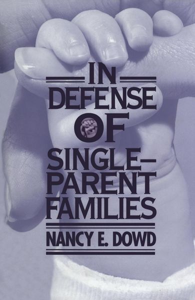 Produktbild: In Defense of Single-Parent Families