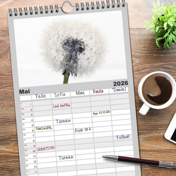 Produktbild: Familienplaner 2026 - Filigrane Pusteblumen / Geburtstagskalender mit 5 Spalten (Wandkalender, 21 x 45 cm) CALVENDO