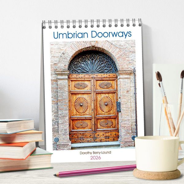 Produktbild: Umbrian Doorways (Desk Calendar 2026 DIN A5 portrait), CALVENDO 12 Month DeskCalendar