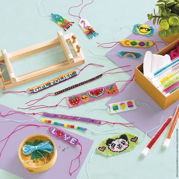 Produktbild: Bastel-Schmuckset f&uuml;r Kinder mit Perlen und Webrahmen (13 Schmuckst&uuml;cke)
