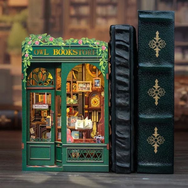 Produktbild: Book Nook DIY B&uuml;cherecke Owl Bookstore