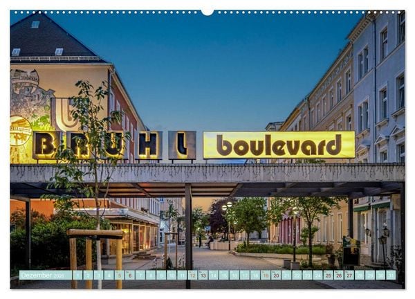 Produktbild: Chemnitz zur blauen Stunde (hochwertiger Premium Wandkalender 2026 DIN A2 quer), Kunstdruck in Hochglanz