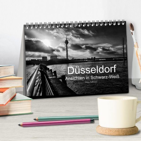 Produktbild: D&uuml;sseldorf Ansichten in Schwarz-Wei&szlig; (Tischkalender 2027 DIN A5 quer), CALVENDO Monatskalender