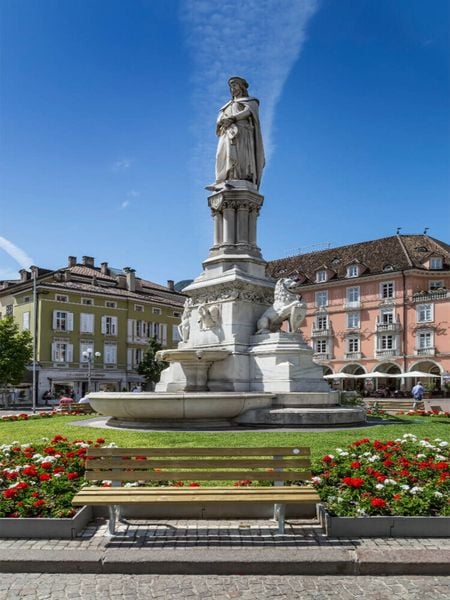 Produktbild: CALVENDO Puzzle BOZEN Walther-von-der-Vogelweide-Platz | 1000 Teile Lege-Gr&ouml;&szlig;e 64x48cm Foto-Puzzle f&uuml;r gl&uuml;ckliche Stunden