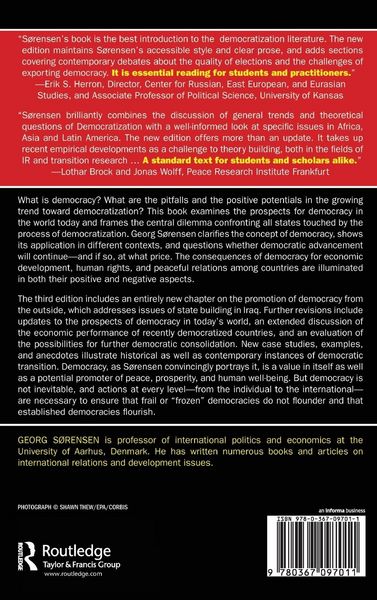 Produktbild: Democracy and Democratization