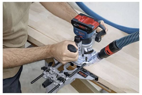 Produktbild: Bosch Professional GKF 18V-8 Kantenfr&auml;ser 18V