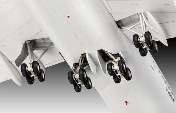 Produktbild: Revell 03891 Boeing 747-8 Lufthansa \"New Livery\" Flugmodell Bausatz 1:144