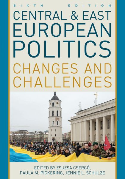 Produktbild: Central and East European Politics