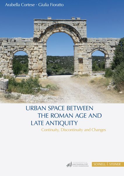 Produktbild: Urban Space between the Roman Age and Late Antiquity