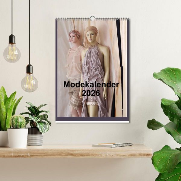Produktbild: Modekalender 2026 (Wandkalender 2026 DIN A3 hoch), CALVENDO Monatskalender