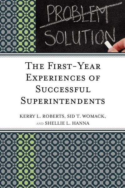 Produktbild: First-Year Experiences of Successful Superintendents